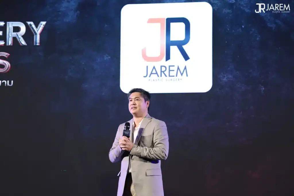 นพ.พลเดช สุวรรณอาภา (หมอหลุยส์) ร่วมงาน MENTOR Behind HerBreasts ในฐานะวิทยากรด้านศัลยกรรมเสริมอก