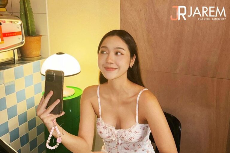 เสริมหน้าอกแก้ปัญหาหน้าอกห่าง